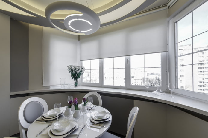 roller blind on the bay window