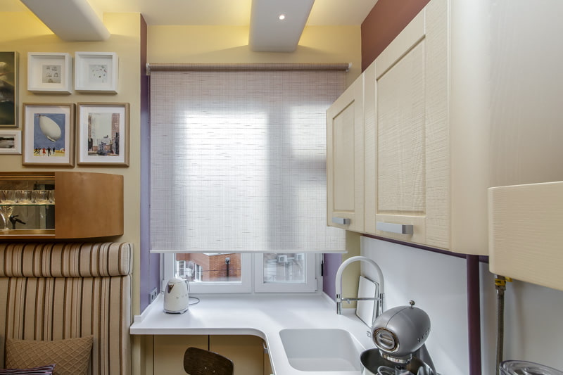 roller blind in the kitchen