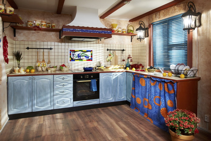 Blinds in the country kitchen