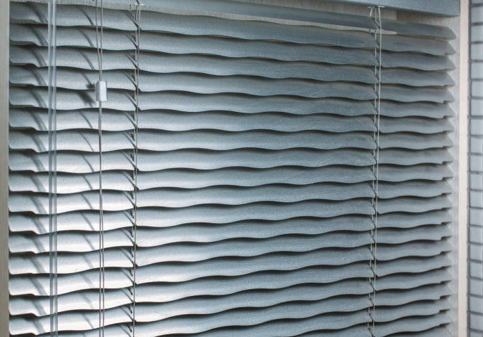 wavy shape of lamellas