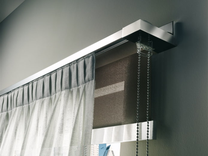 mechanically controlled cornice