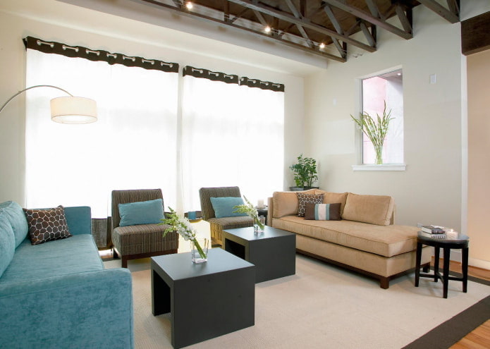 tulle with a placket in the interior