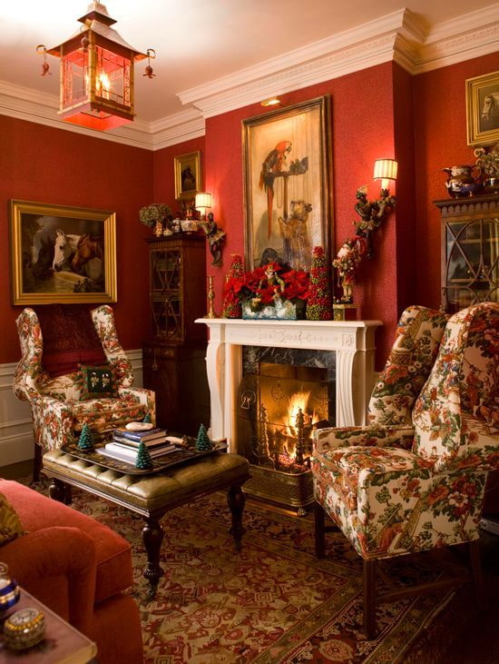 Living room with fireplace and luscious wallpaper