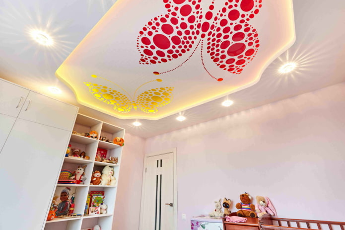 carved two-level tension structure