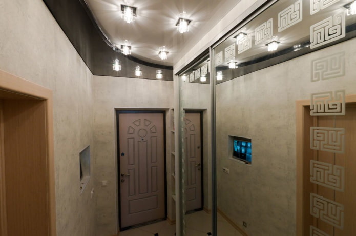 colored ceiling structure in the hallway colored ceiling structure in the hallway