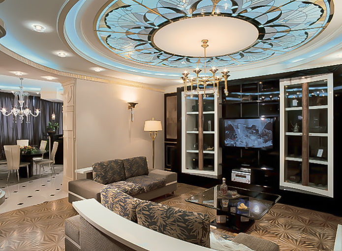 glass ceiling in the hall