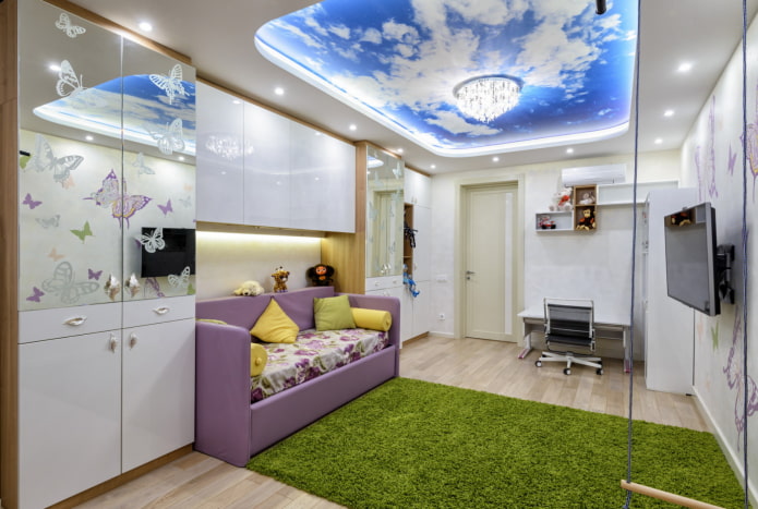 sky with clouds on the ceiling in a child's room