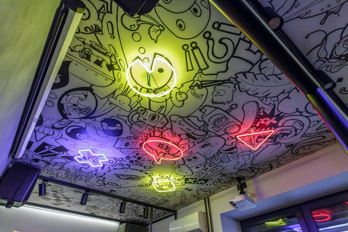 graffiti ceiling
