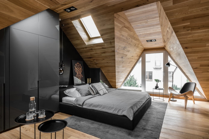 ceiling design in the attic bedroom