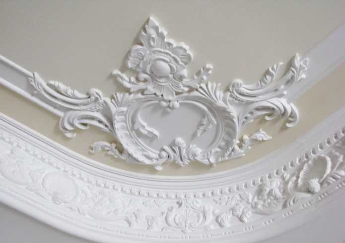 stucco festoon on the ceiling stucco festoon on the ceiling