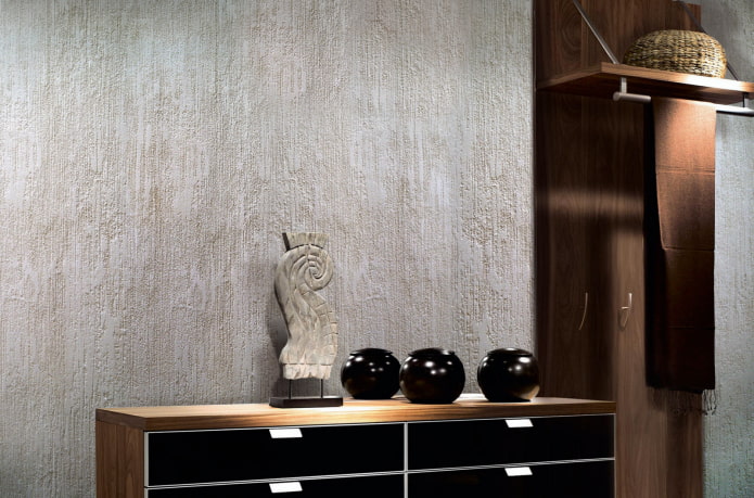 structural plaster in the interior of the hallway