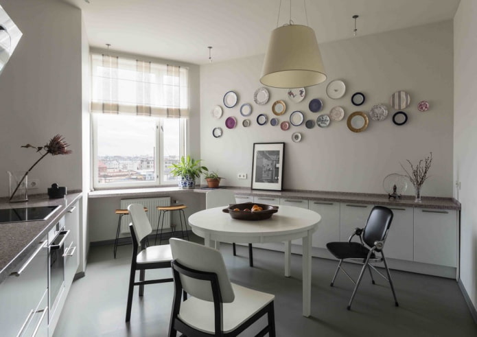 plates and saucers on the wall in the kitchen plates and saucers on the wall in the kitchen