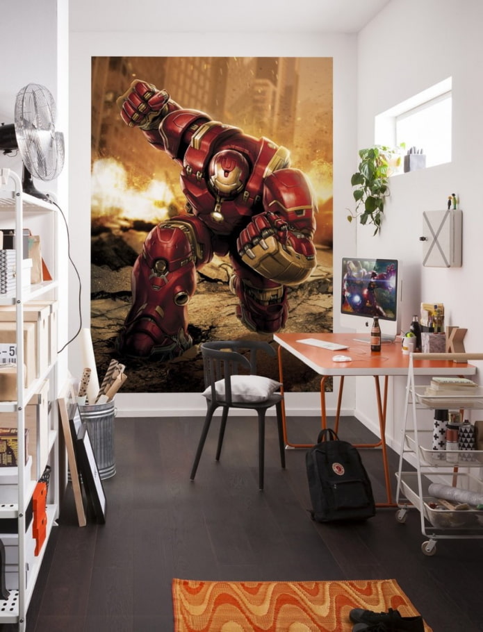 picture with the plot of the film in the interior picture with the plot of the film in the interior