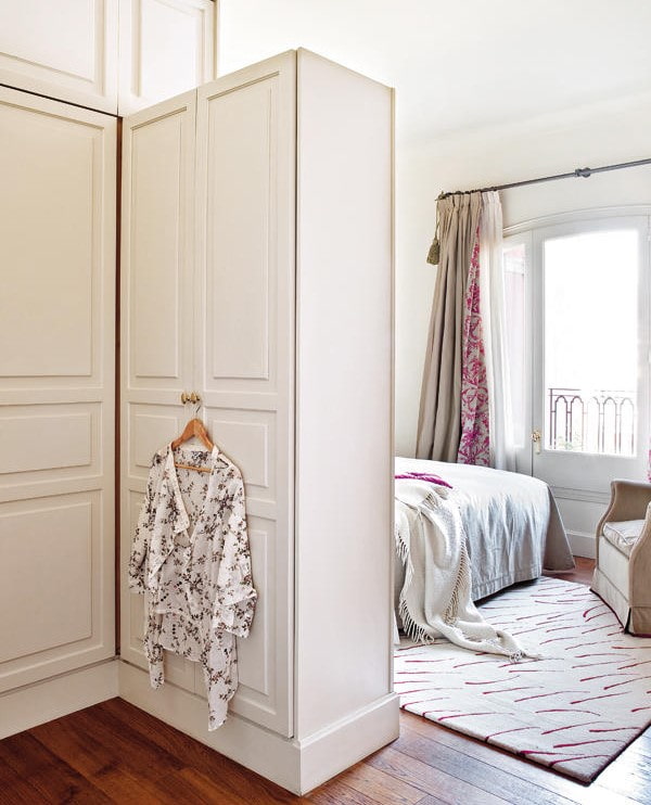 corner cabinet in the form of a partition in the interior corner cabinet in the form of a partition in the interior