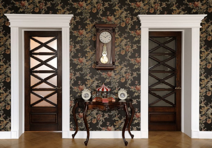 doors in wenge color with glass in the interior