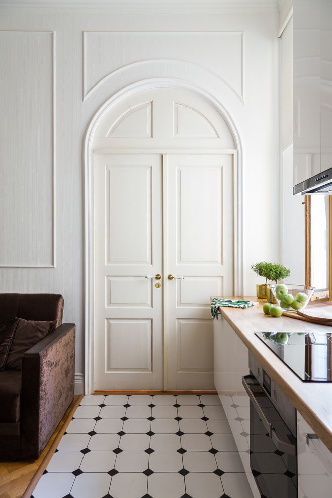 double-leaf white doors in the interior double-leaf white doors in the interior