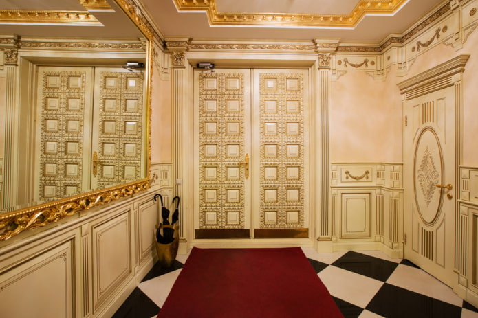 doors in the interior of the hallway in a classic style