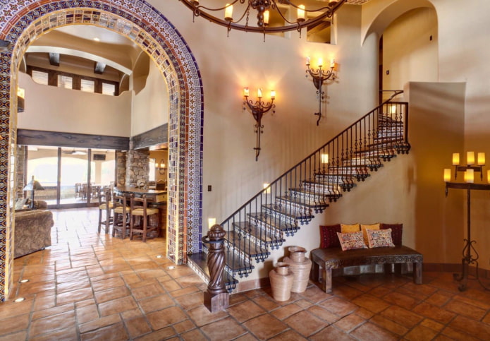 arch with tiles in the interior of the hallway