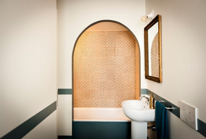 curly niche in the bathroom interior