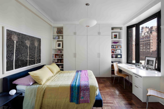 window sill turning into a table in the bedroom window sill turning into a table in the bedroom