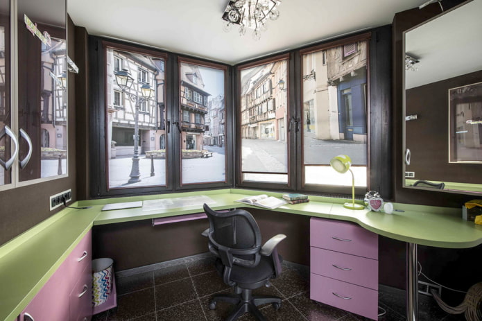 table for writing in a bay window in the interior