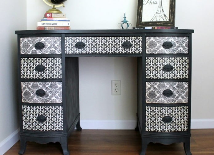 decoupage computer table