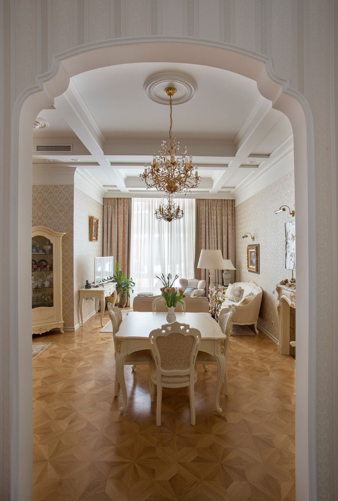 figured passage without a door in the interior