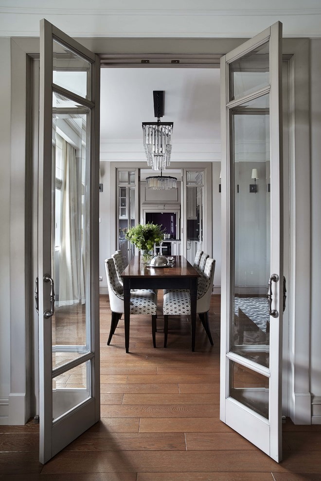 doors with transparent glass in the interior doors with transparent glass in the interior