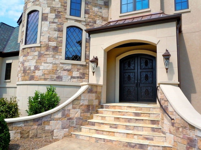 Street door Street door