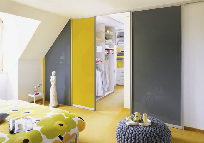 compartment doors in the interior of the dressing room