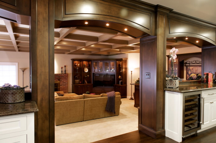 spot illumination of the arch spot illumination of the arch