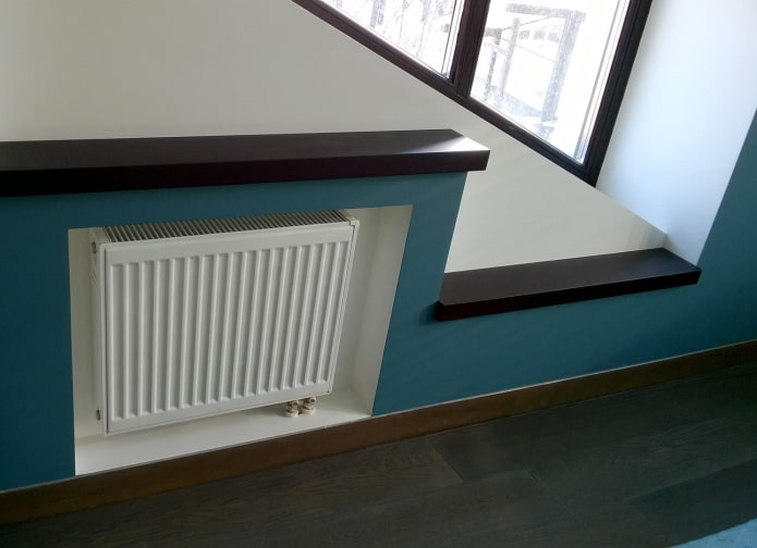 niche for the battery in the interior niche for the battery in the interior