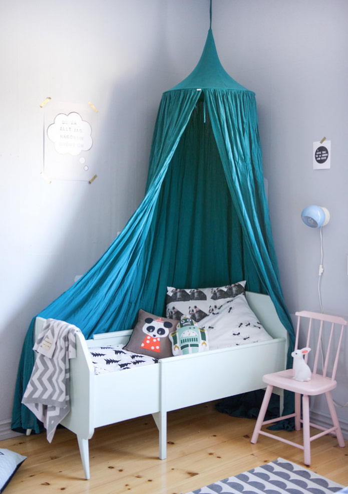 canopy crown with thick drapery