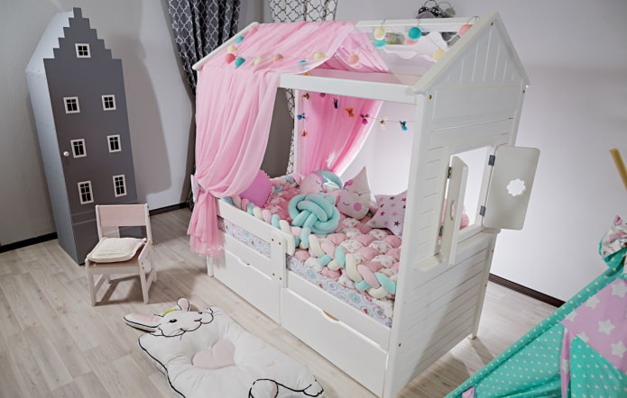 bed in the form of a house in the nursery bed in the form of a house in the nursery