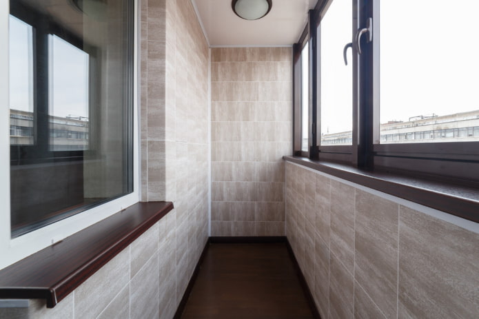 window tiles on the slopes on the balcony