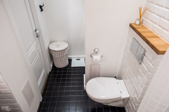 tiled bathroom floor