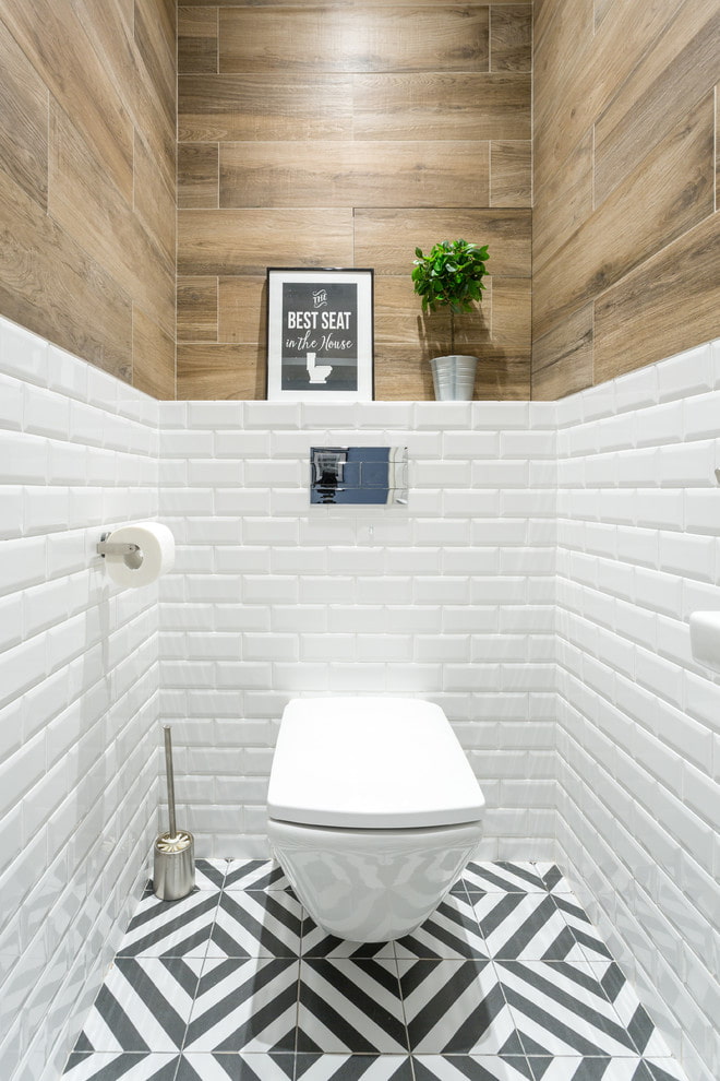 wood-effect tiles in the interior of the toilet