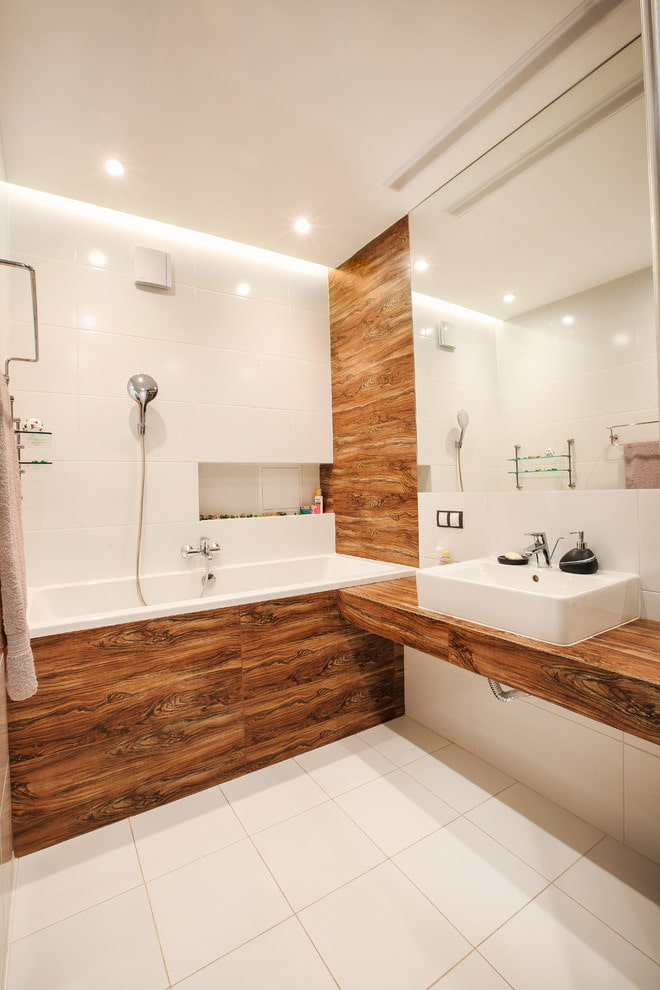 wood effect tiles in the bathroom interior