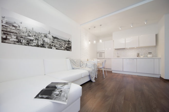 linoleum with imitation of laminate in the interior