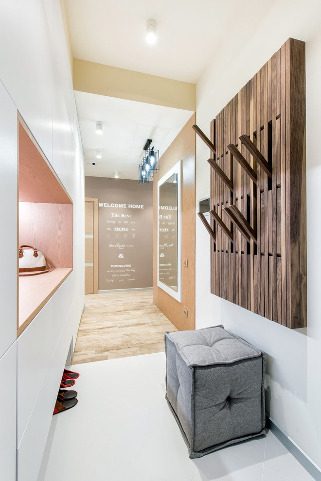 pouf in the interior of the hallway