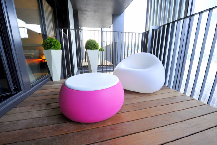 plastic pouf on the balcony