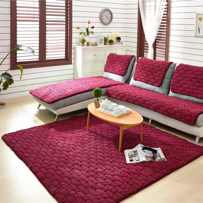 fragmentary cover for the sofa in the interior