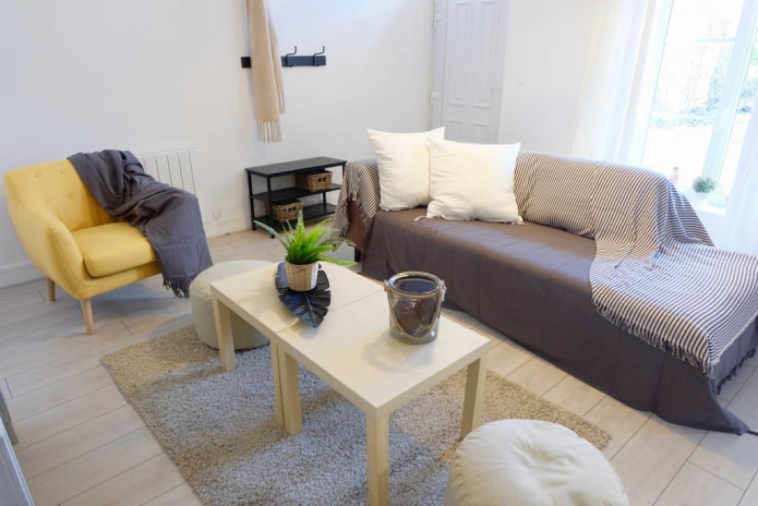 cover for the sofa in the interior of the living room