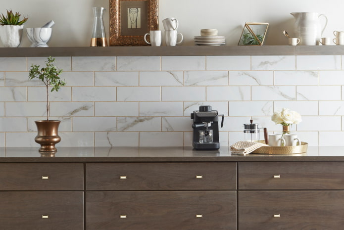 grout for marble tiles in the interior