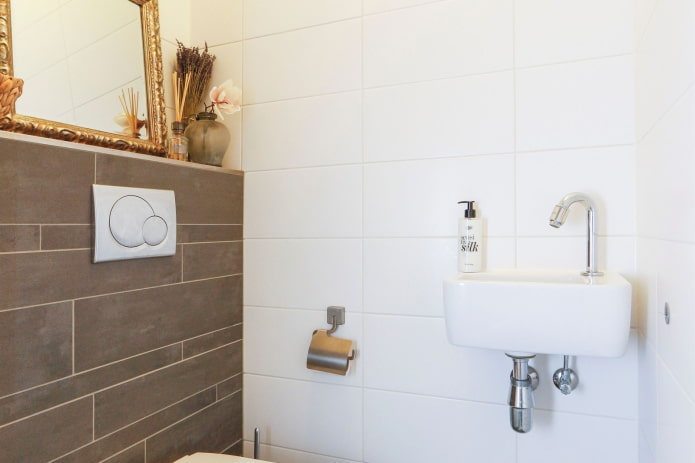 grout for tile joints in the interior