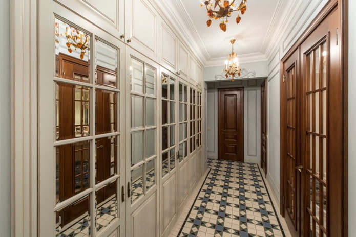 patterned floor tiles in the interior