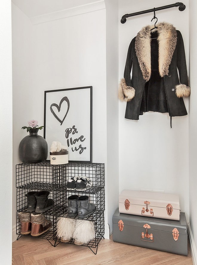 original shoe rack in the interior of the hallway