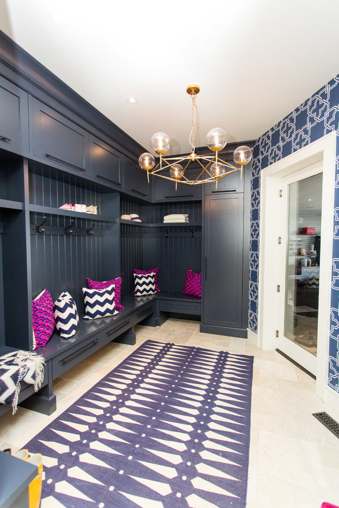 Mezzanines and open hangers