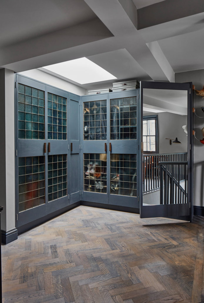 Corner wardrobe in loft style