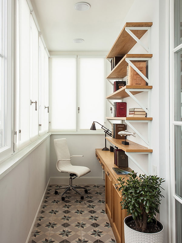 shelves for books in the interior of the balcony